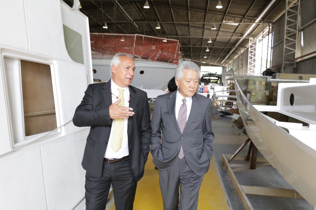 Marcio Schaefer (esquerda). Schaefer Yachts entrando no mercado asiático (Foto: Norton José)