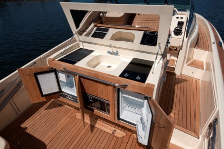 CHRIS-CRAFT-LAUNCH-36-GOURMET-2