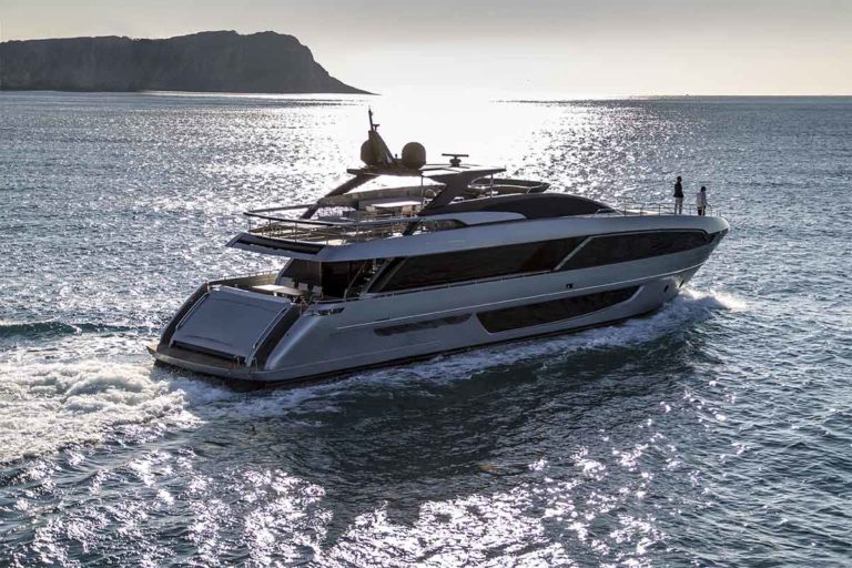 Riva 100 Corsaro EMEA Premiere