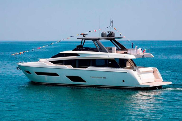 Ferretti Yachts-780-Boat-Shopping