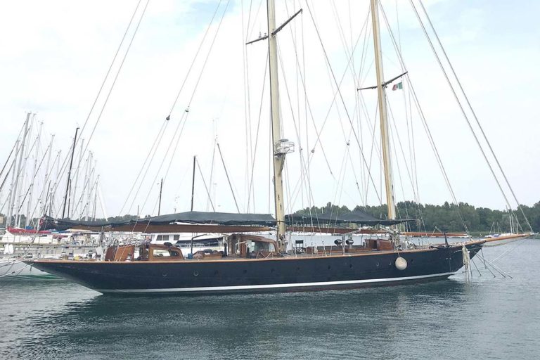 Clássico veleiro Herreshoff, Vagrant entra em refit na Royal Huisman