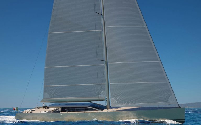 Perini Navi vende primeiro veleiro E-volution-boatshopping