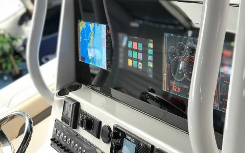 simrad display integrado – boat shopping 5