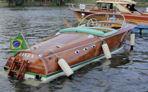 v classic boat – boat shopping 12