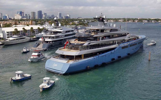 flibs 2019 superyacht - boat shopping
