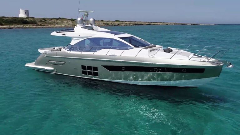 Faça um tour completo pela Azimut S6 no novo vídeo da BOAT!