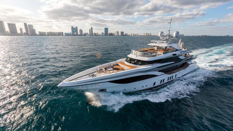 superiate bacchanal benetti yachts - boat shopping