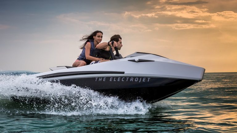 jet ski Cyberjet narke tesla - boat shopping