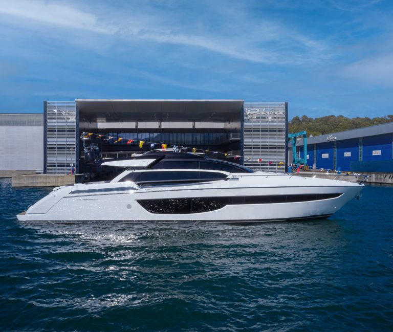 Riva 76 Perseo Super lançamento - boat shopping