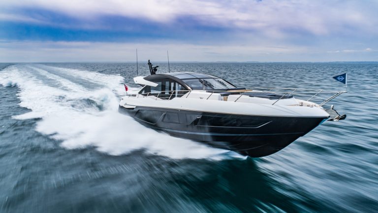 Sunseeker Predator 74 XPS - boat shopping