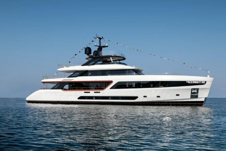 Benetti Motopanfilo 37M superiate - boat shopping