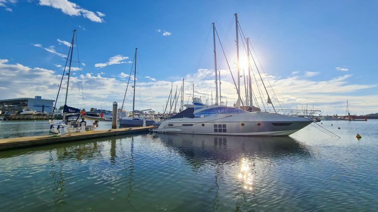 marina itajai - boat shopping