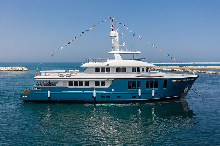 Cantiere delle Marche iate Darwin 115 - boat shopping