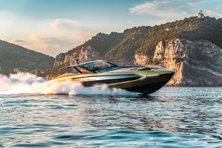 lamborghini-63-boat-shopping-1