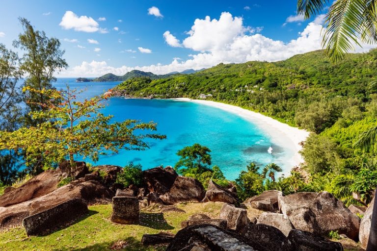 Seychelles boat shopping 1