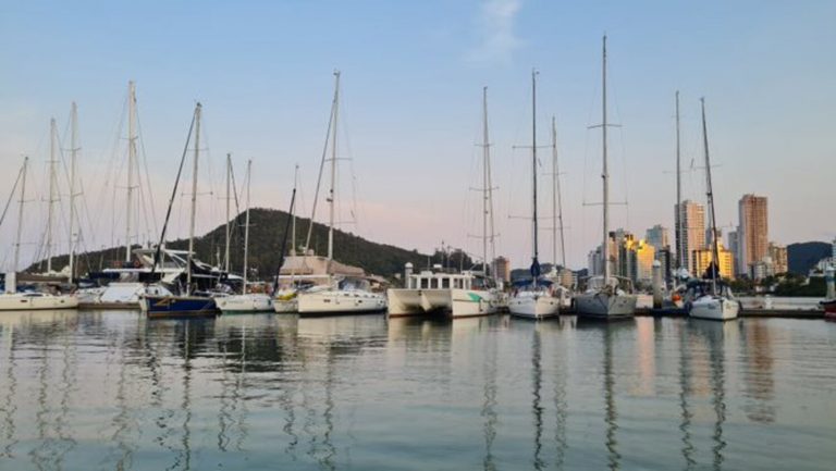 marina itajaí boat shopping 1