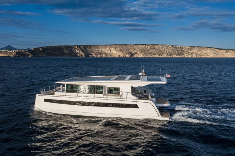 Silent Yachts divulga novos detalhes do Silent 60