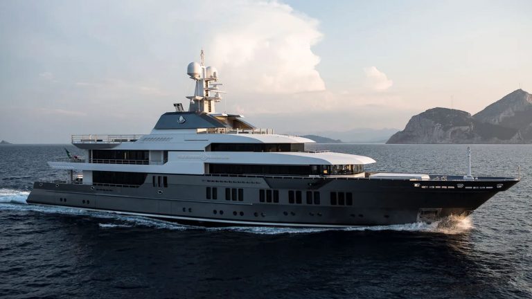 Superiate Stella Maris de 72m da Viareggio Superyachts é vendido