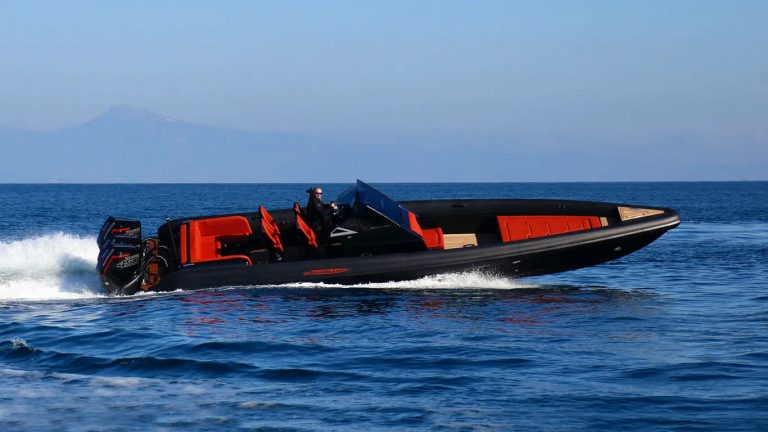 Technohull revela modelo 38 Grand Sport Super Fast de 100 nós