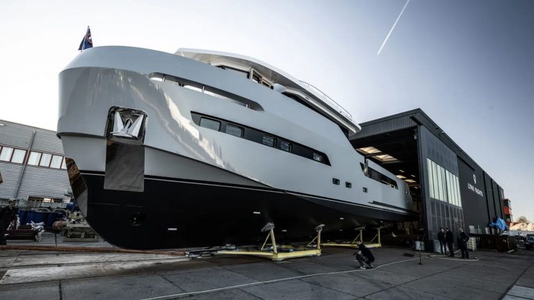 Lynx Yachts lança primeiro Crossover 27 chamado Avontuur