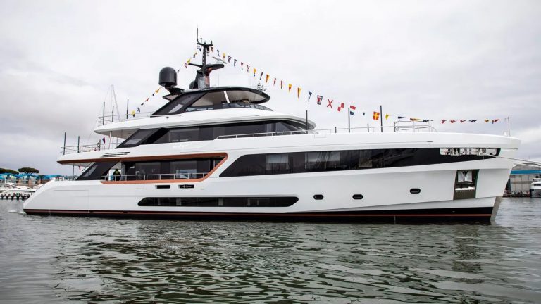 Segundo Benetti Motopanfilo é lançado e nomeado EH2