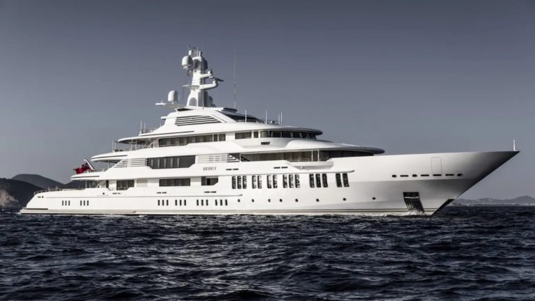 Superiate Infinity de 88,5m da Oceanco é vendido