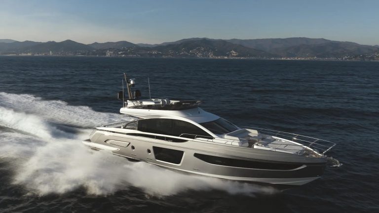 Azimut S7 Novo Iate Ecologicamente Correto