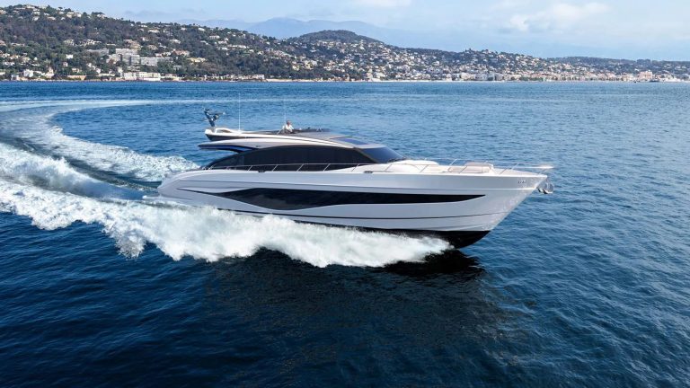 Princess Yachts lança novo S80