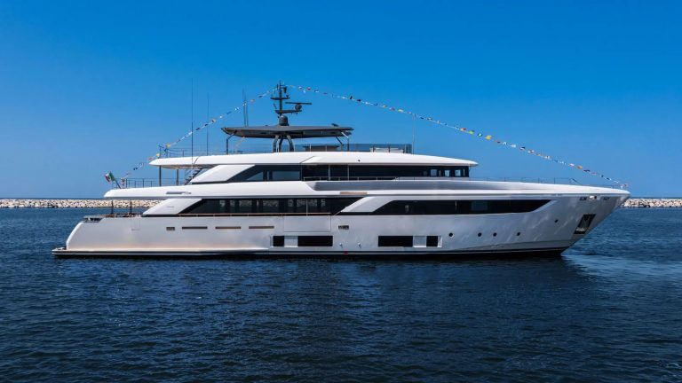 O Sucesso da Custom Line, Décima unidade Navetta 42